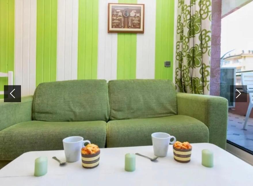 Apartamento Familiar Torroella De Montgri Bagian luar foto